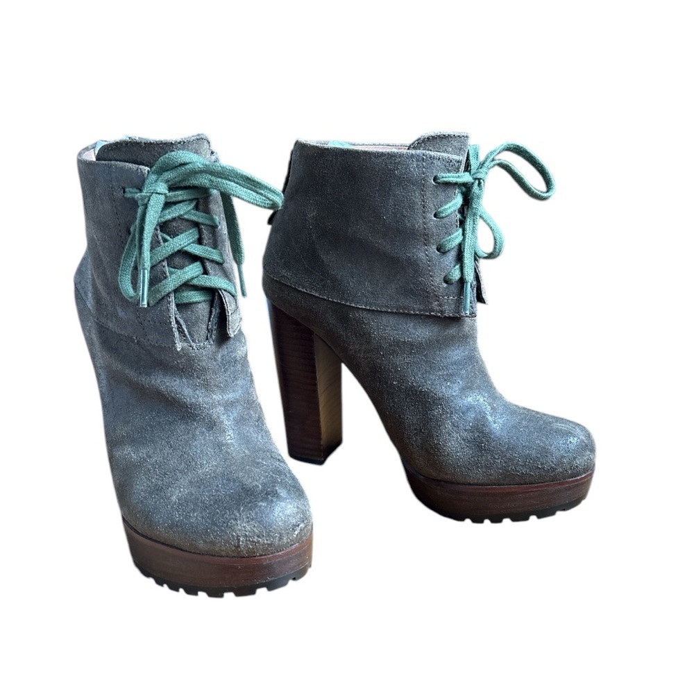 Modern Vintage Lace Up Green Suede Jenie Ankle Booties Size 6